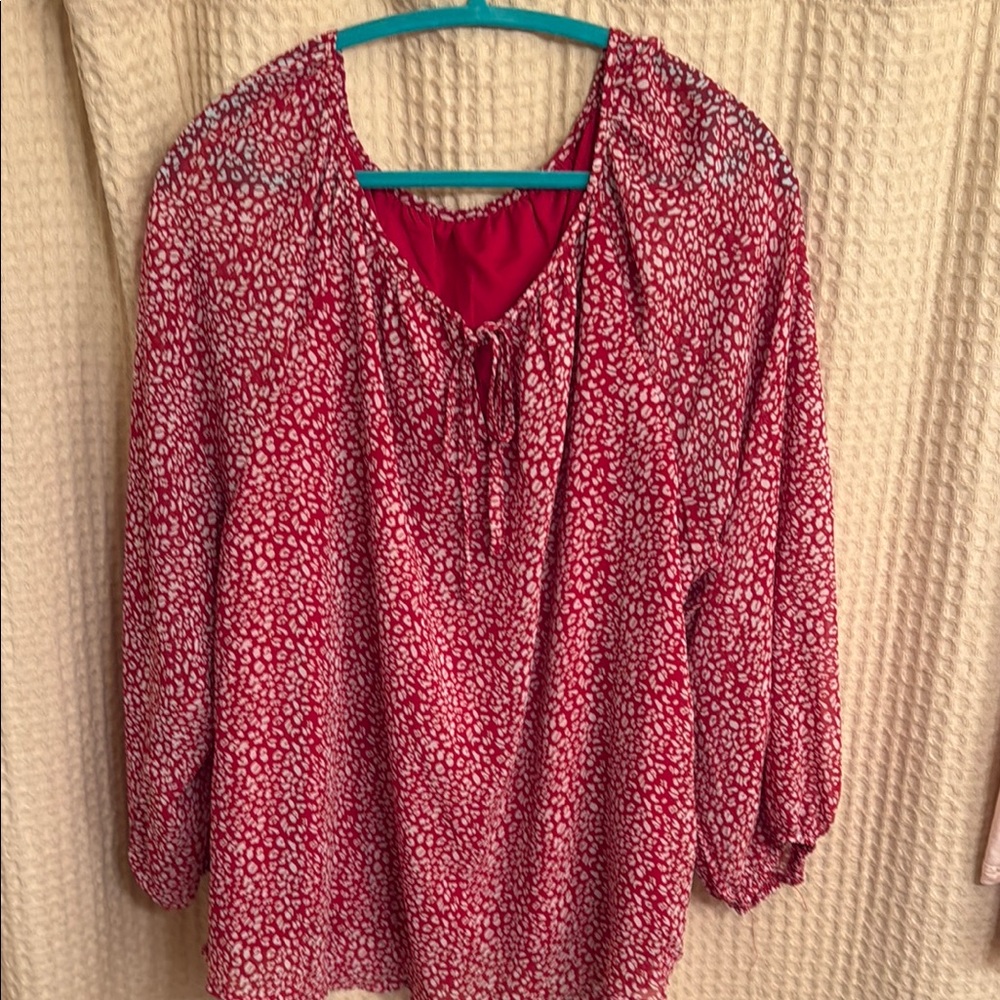 Red 3/4 Sleeve Tie Front Tunic